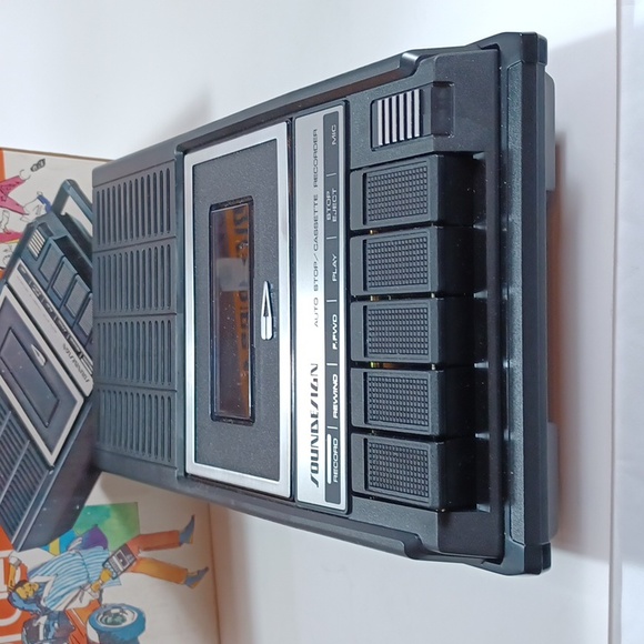 Vintage Soundesign Cassette Recorder - Picture 2 of 10